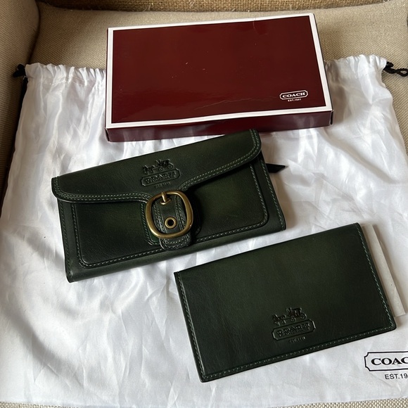 New in Box Coach Bleecker Bottle Green Checkbook Wallet Tattersall Lining w/tags - Picture 7 of 13